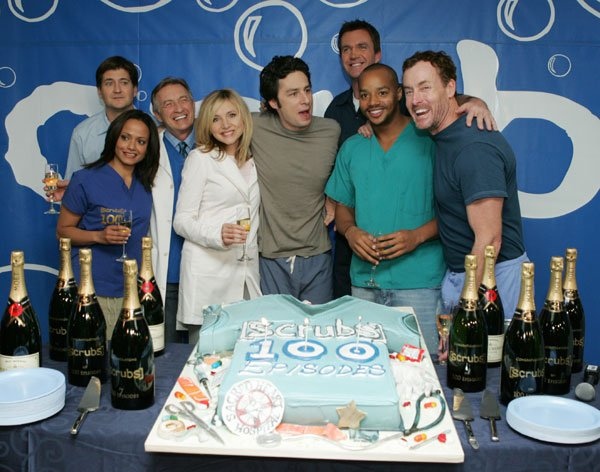 At the celebration for the 100th episode of Clinic - TV series clinic, Actors and actresses, Serials, Zach Braff, Sarah Chock, Donald Faison, John Christopher McGinley, Neil Flynn