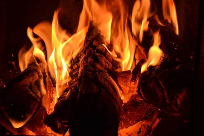 This is how firewood burns in a rustic stove - My, The photo, Fire, GTX, Flame