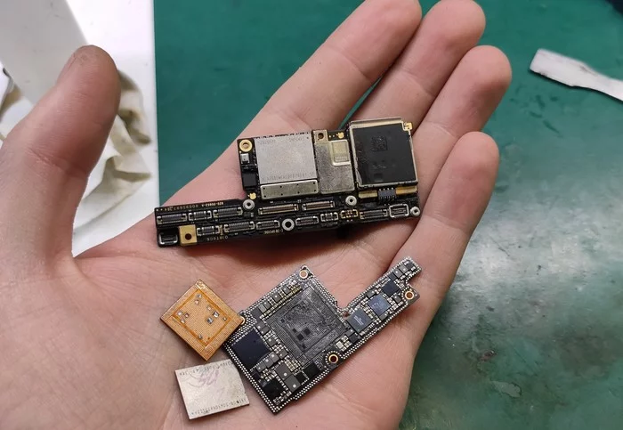 How to screw in a 10k screw. - My, Moscow, iPhone X, Apple, With your own hands, Soldering, Repair of equipment, Rebolling, Instructions, Longpost