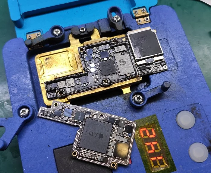 How to screw in a 10k screw. - My, Moscow, iPhone X, Apple, With your own hands, Soldering, Repair of equipment, Rebolling, Instructions, Longpost