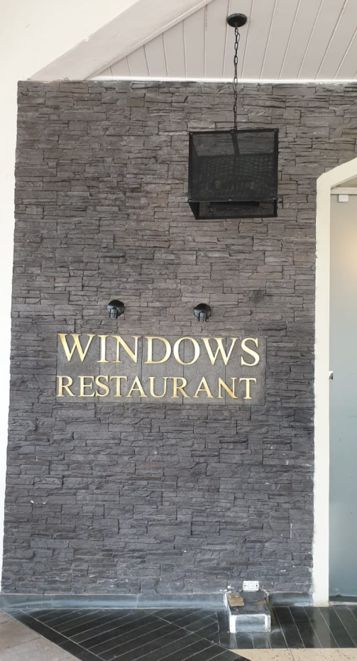 Waiting for the mac version - My, Windows, Dominican Republic, A restaurant, Signboard, IT humor