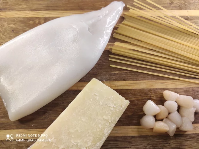 Pasta with parmesan, squid and scallops sous-vide - Longpost, Squid, Paste, Scallop, Seafood, Recipe, Men's cooking, Cooking, Sousvid, My