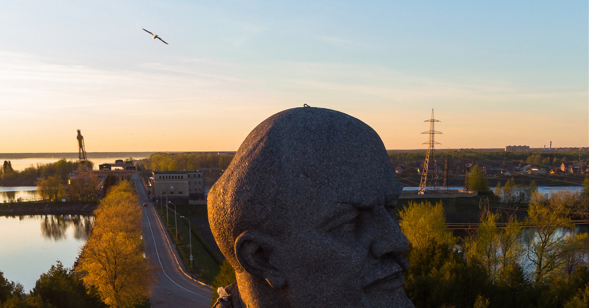 Ленин в Дубне - Моё, Ленин, Дрон, Фотография, Памятник, Закат, Длиннопост