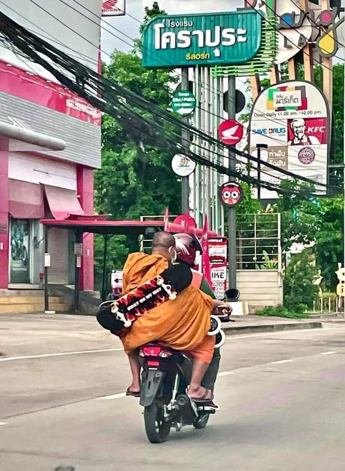 Монах на стиле