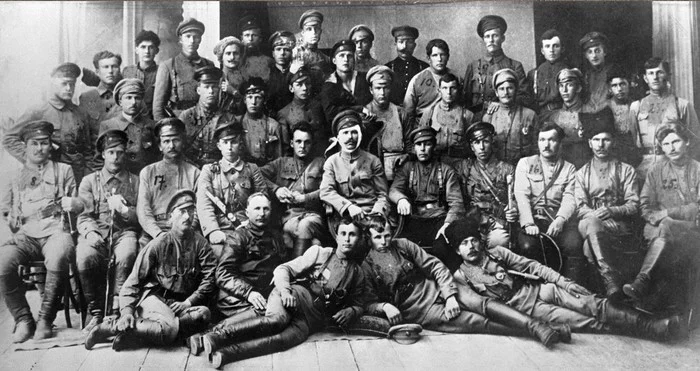 V.I. Chapaev (in the memoirs of contemporaries). - Story, Chapaev, Khlebnikov, Civil War, Frunze, Artillery, Longpost