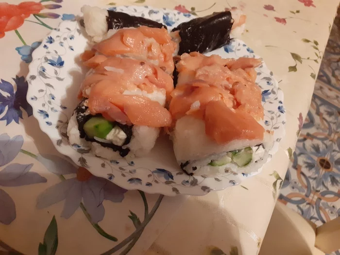 Khuita or the epic about the cook - My, Sushi, Bad luck, , Life stories, Crookedly glued, Crooked hands, Humor, Strange humor, , Irony, Mat, Longpost, Tag