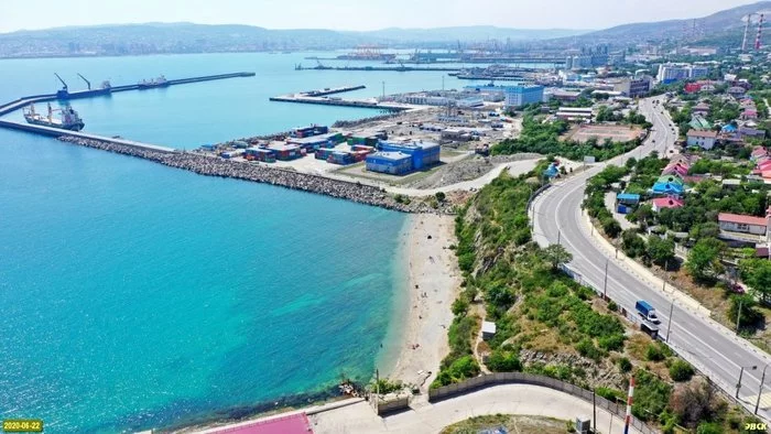 LLC PORT VICTORIA MAKES A NEW ENTRY FOR THE CONSTRUCTION OF A CARGO TERMINAL ON THE PLACE OF THE PEOPLE'S BEACH IN NOVOROSSIYSK - Краснодарский Край, Novorossiysk, Beach, Building, Terminal, Longpost