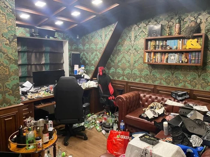 Как распознать знатока литературы - Юрий Хованский, Задержание, Показуха, Помойка