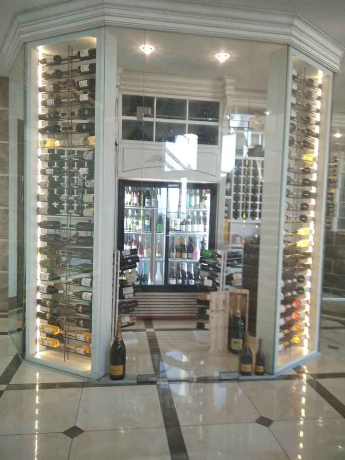 Вот такой бы шкафчик дома и коронавирус не страшен дя?