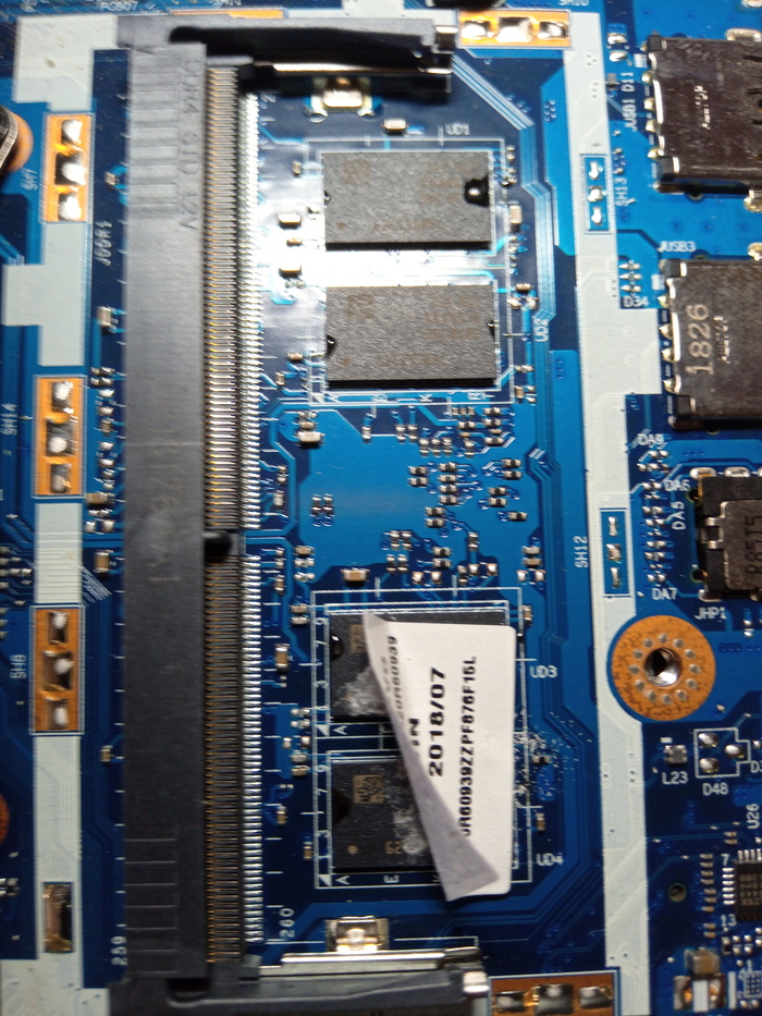 ������ �������� Lenovo 330-15ikb