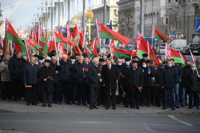 Belarusian pensioners took to a sanctioned rally in Minsk demanding the abolition of inflated pensions - Politics, Republic of Belarus, Retirees, Humor, Rally, Pension, IA Panorama