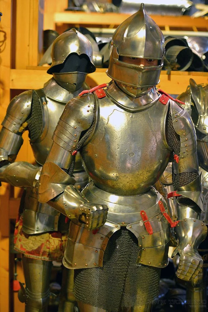 Weapons and Armor - Common Misconceptions and Frequently Asked Questions - League of Historians, Weapon, Armor, Question, Answer, Delusion, Longpost