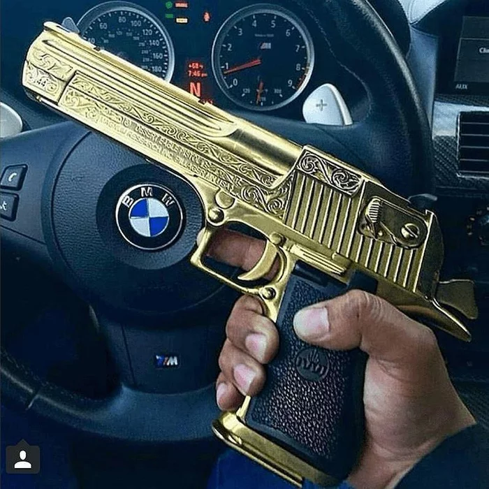 Golden guns of drug lords - Mexico, Pistols, Drug trade, Longpost