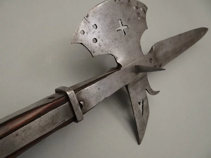 Weapons and Armor - Common misconceptions and frequently asked questions. - League of Historians, Weapon, Armor, Question, Delusion, Longpost