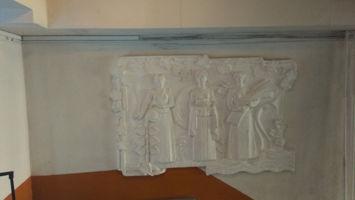 Ответ на пост «Для всех, кто настольгирует за советским временем, в Харькове открылось заведение