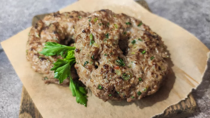 Beef rings with pineapple - My, Beef, A pineapple, Cutlets, Meat, In the oven, Recipe, Video, Longpost, Video recipe, Cooking, , Video blog