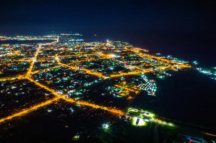 night city aerial view - My, Quadcopter, Drone, Night shooting, Komsomolsk-on-Amur