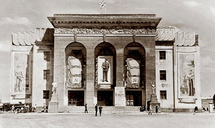 Комсомольск-на-Амуре. Город из советской мечты Советская архитектура, СССР, Сталинская архитектура, Сравнение, Было-стало, Дальний Восток, Длиннопост, Комсомольск-на-Амуре