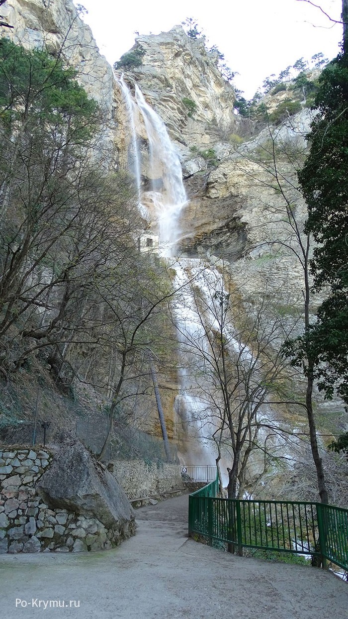 Водопад Учан-Су в Ялте так наполнился, что его видно за несколько километров