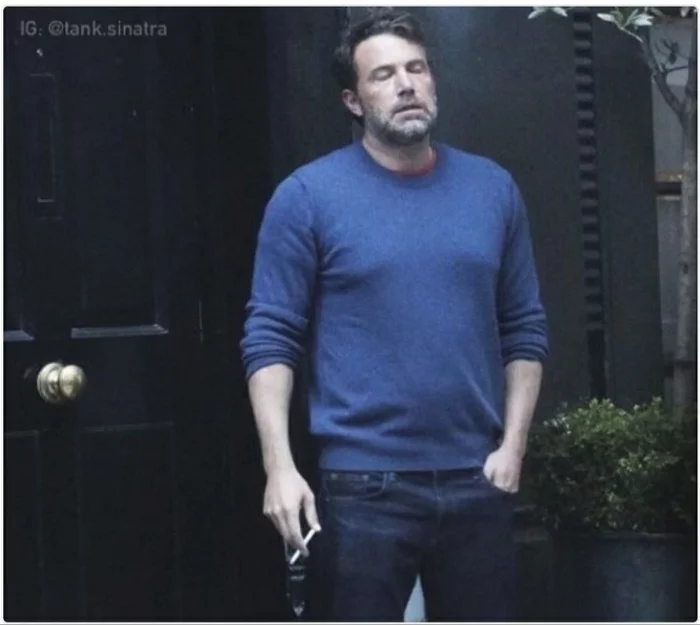 When you went to the pharmacy to buy medicine for a quick - My, Ben Affleck, Memes, Pharmacy, Queue, Grandmother, , Expectation, Sad humor, , Mat, Text, Slowly