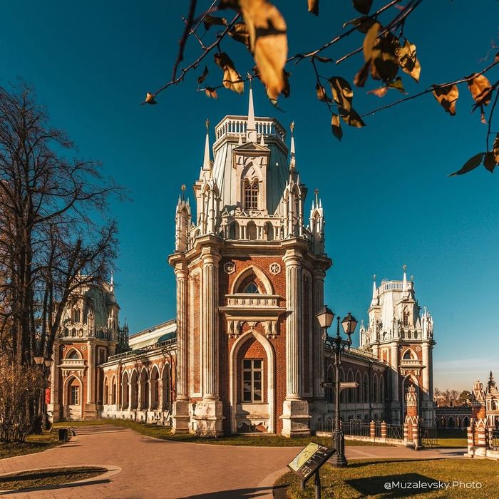 10 Most Recognizable Gothic Buildings in Russia - Architecture, Gothic, Moscow, Tsaritsyno, TSUM, swallow's Nest, Longpost