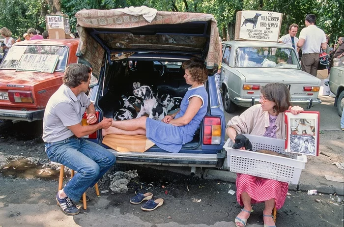 Interesting photos of the 90s (part 43) - 90th, Childhood of the 90s, Nostalgia, The photo, A selection, Celebrities, Epoch, Russia, , Zhanna Friske, Andrey Gubin, Irina Saltykova, Evgeny Osin, Alexander Tsekalo, Lolita Milyavskaya, Glue moment, Decl, Yuri Stoyanov, Town, Shura, Longpost