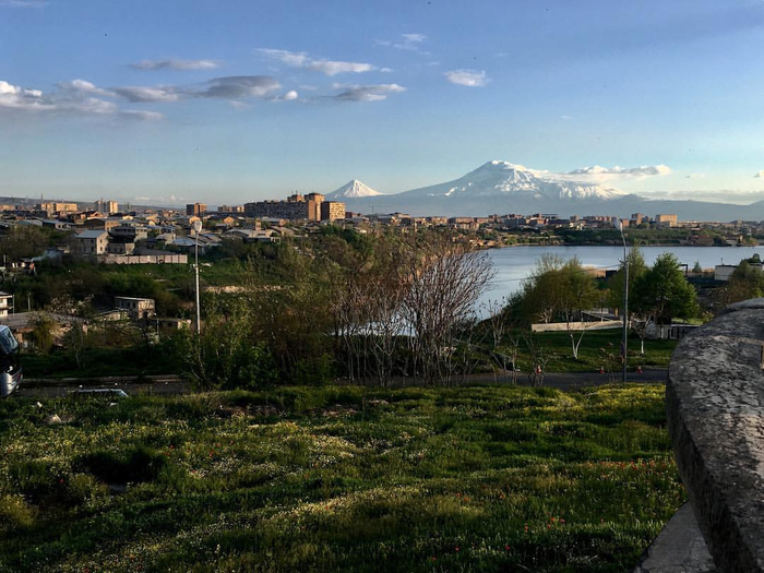 Армения Армения, Ереван, Командировка, Поездка, Фотография, Мобильная фотография, Путешествия, Горы, Природа, Памятник архитектуры, Работа за границей, Мир, Начинающий фотограф, Длиннопост