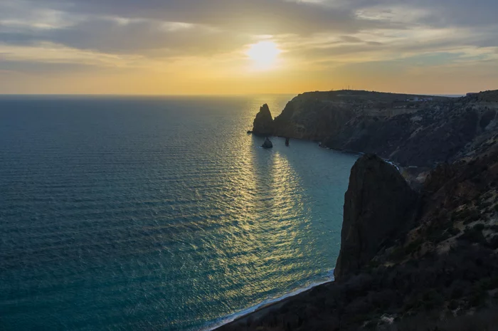 Sunset at Cape Fiolent - My, The photo, Cape Fiolent, Crimea, Sunset, Sea, The sun, Winter, Longpost