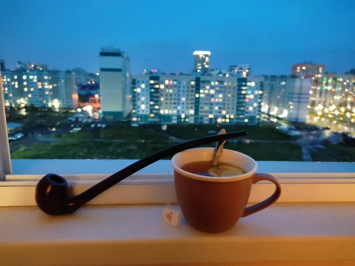 Evening of memories - My, Photo on sneaker, Evening, Tea, Smoking pipe, Outside the window, House, Window