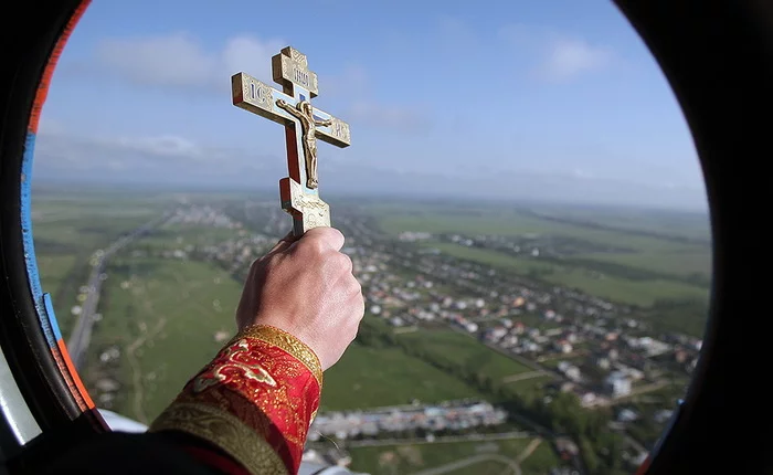 How the Metropolitan of St. Petersburg prayed from a helicopter - My, Humor, Black humor, ROC, Metropolitan, faith, Orthodoxy, Christianity, Idiocy, , Friday tag is mine, Friday, Coronavirus, Prayer