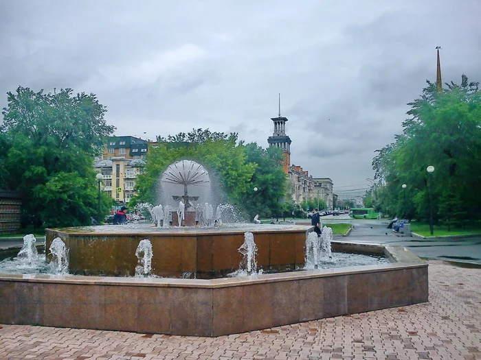 Красная, бывшая Плац-Парадная, площадь в Красноярске - Моё, Площадь, Красная площадь