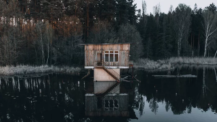 Заброшенный домик на воде - Моё, Заброшенное, Аэросъемка, Дом, Природа, Фотография, Красота, Длиннопост, Урбанфото