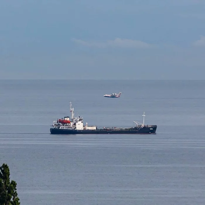 Ministry of Emergency Situations exercises on firefighting from Be-200 aircraft took place in Novorossiysk - Aviation, Be-200, Airplane, Seaplane, Novorossiysk, Teachings, Longpost