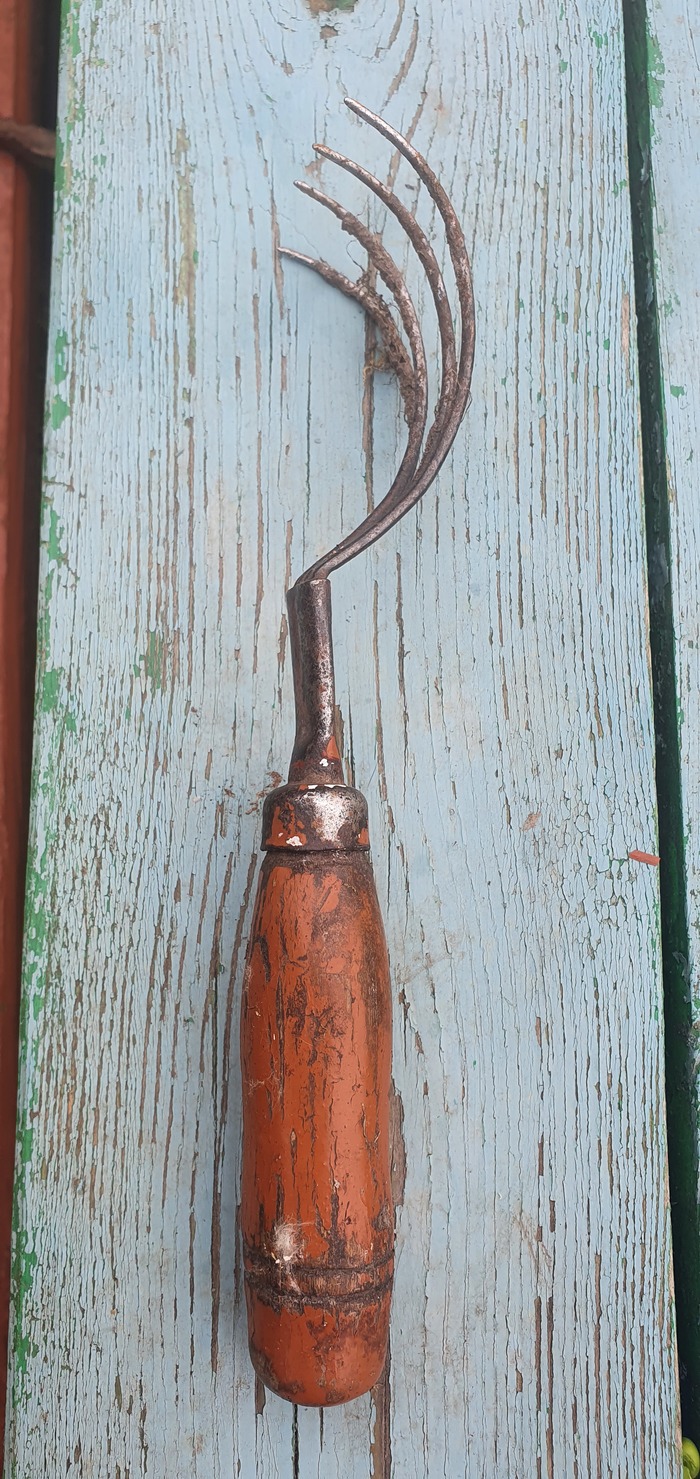 Помогите опознать гаджет