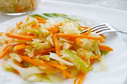 Vitamin salad of fresh cabbage, carrots and apples - My, Salad, Vitamins, Useful, Food, Cooking, Yummy, Nutrition, Preparation, , Recipe, Longpost