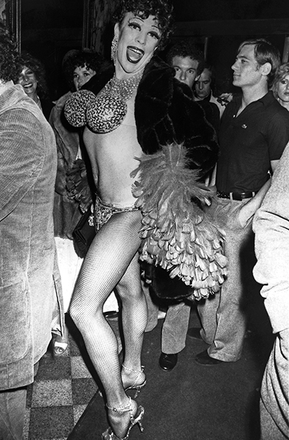 This place is like Sodom and Gomorrah What were the stars doing behind the doors of the legendary US nightclub? - NSFW, Night club, New York, Story, Repeat, Longpost, Nudity, Erotic, Girls, Studio 54