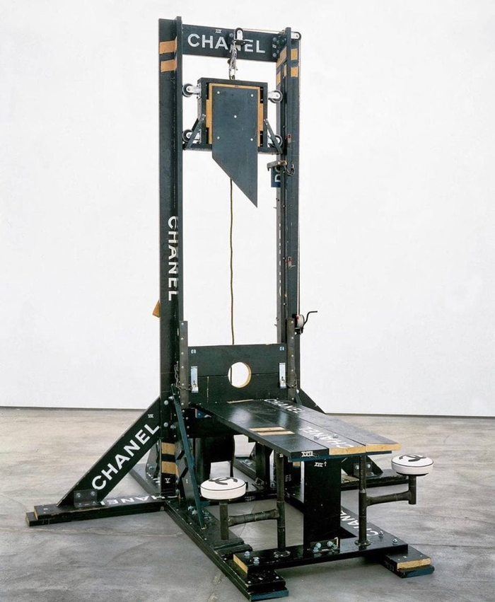  Chanel.     $59,000  1999  -, , , , , 