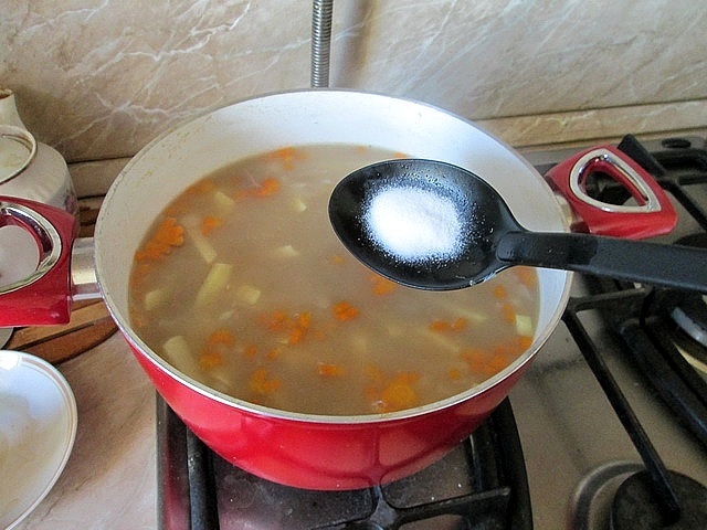 Simple summer sorrel soup - My, Men's cooking, Cooking, Dinner, Soup, Sorrel, Longpost, Recipe