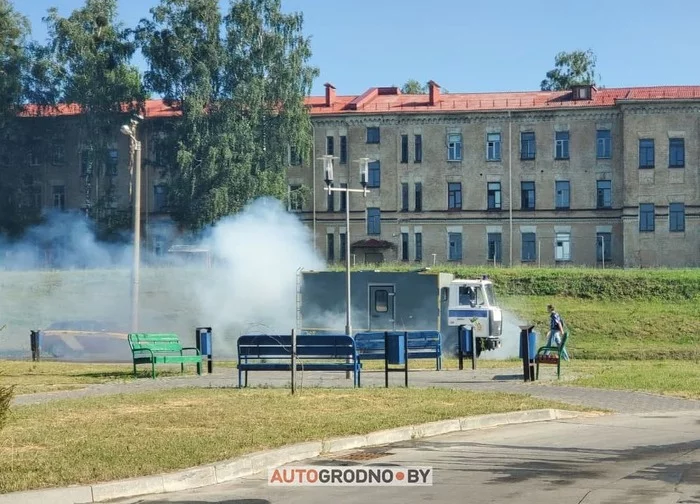 Smoking paddy wagon spotted in Grodno - Republic of Belarus, Grodno, Transport, Paddy wagon, Smoke, Video