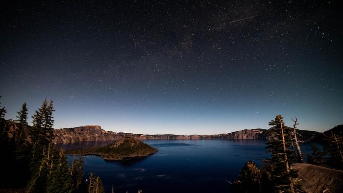 Shooting Star Over Crater Lake, Oregon, USA - wildlife, Lake, , Night, Starfall