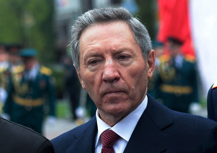 Экс-сенатора Олега Королева могут арестовать на 15 суток за оставление им мест дорожно-транспортных происшествий