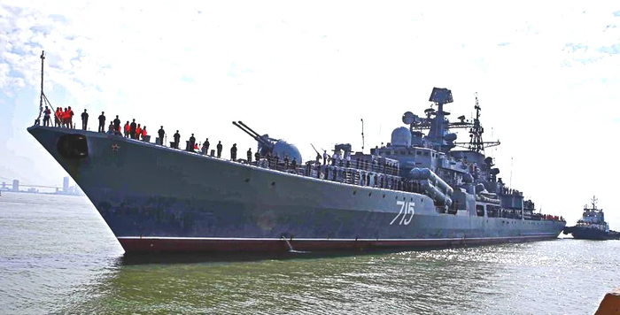 Простой матрос, спасший корабль и более трехсот жизней. Девятнадцатилетний Герой России Алдар Баторович Цыденжапов Герой России, ВМФ, Россия, Бурятия, Длиннопост