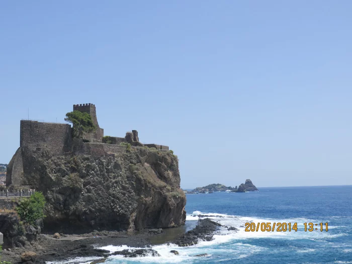 We wander through the Middle Ages. Aci Castello Castle - My, Locks, Italy, Story, Middle Ages, Sicily, Longpost