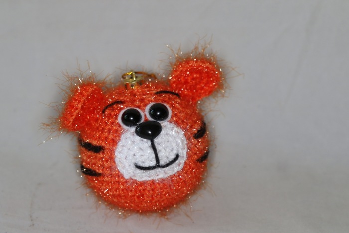 Тигренок, ёлочная игрушка