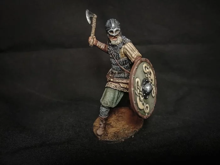 Painted Viking with an ax, Friday mine - My, Hobby, Painting, Toy soldiers, Tin soldiers, With your own hands, Викинги, Longpost, Miniature, Board games