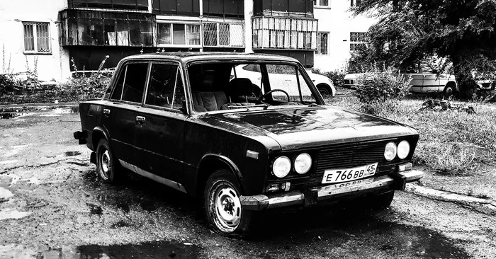 Broshenka - My, Mobile photography, Car, Black and white, Abandoned