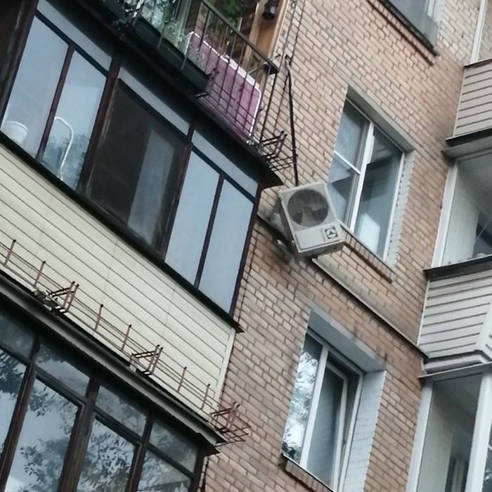 Повесился от работы