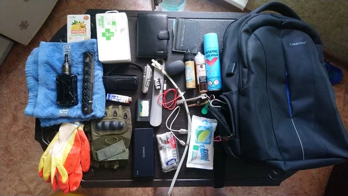Reply to the post What do boys carry in their purses? - My, Contents, Backpack, Knife