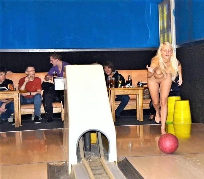 Bowling - NSFW, Erotic, Girls, Boobs, Breast, Nudity, In public, Exhibitionism, Bowling, , Blonde