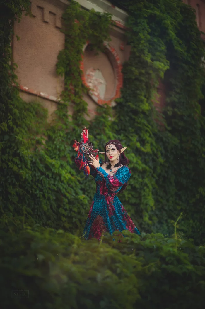 I went to Taganrog to see a photographer on an electric train right in the image (including an elven bow and ears)) Filmed at Lakiera's estate. Ph Arthur Steele - Elves, Cosplay, Original, The photo, PHOTOSESSION, Onion, Dreamcatcher, Longpost